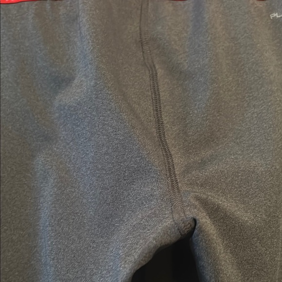 Reebok Gray and Red Leggings Athletic Fit - Picture 8 of 10